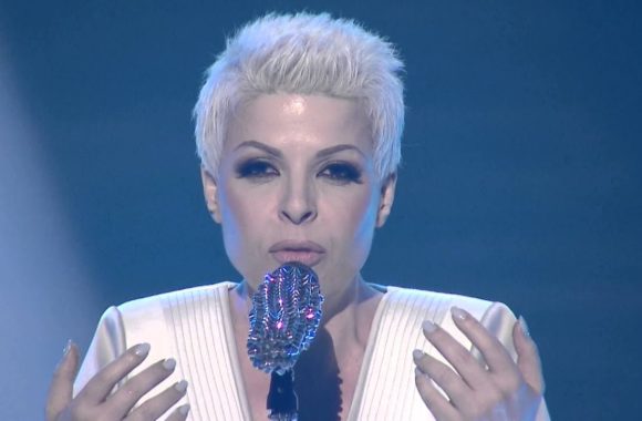 Akoma jo – Aurela Gaçe