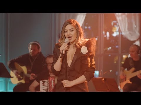Xheloz – Elvana Gjata