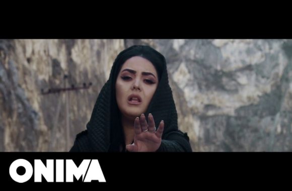 Akoma – Fifi